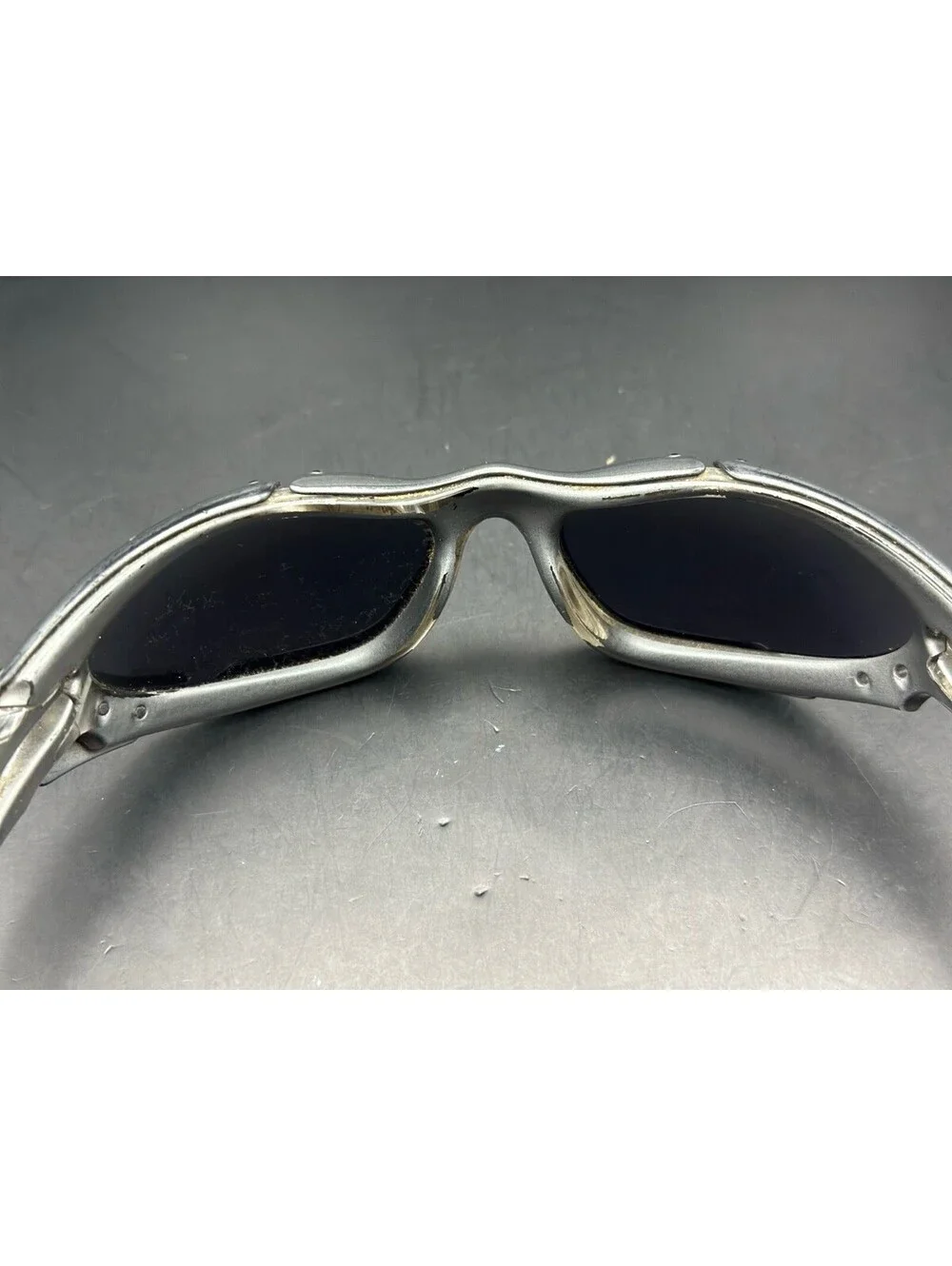 Oakley Plate Dark Silver/Black Iridium Lenses